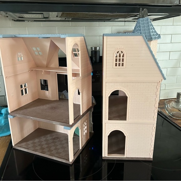 Sylvanian Families Deluxe Celebration Home - Picture 4 of 7